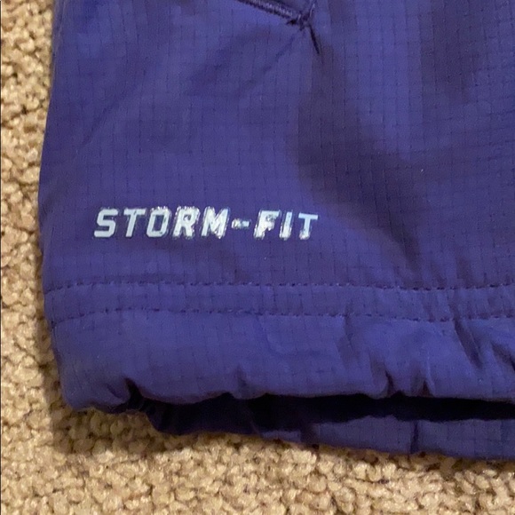 Nike Storm Fit Zip up Windbreaker - Picture 2 of 3